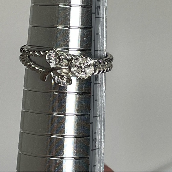 Silver Tone Rose Ring with Braid Band Size 7.5 - Picture 7 of 7